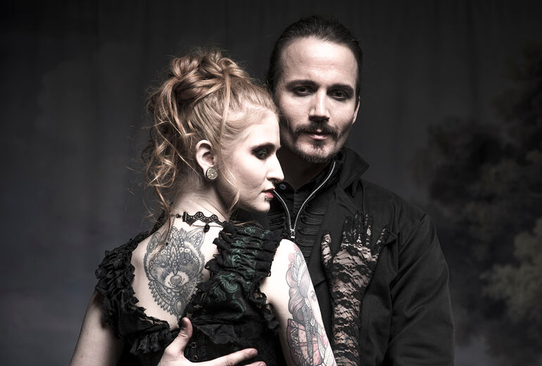 Kreatywność. Mrok. Indywidualizm.